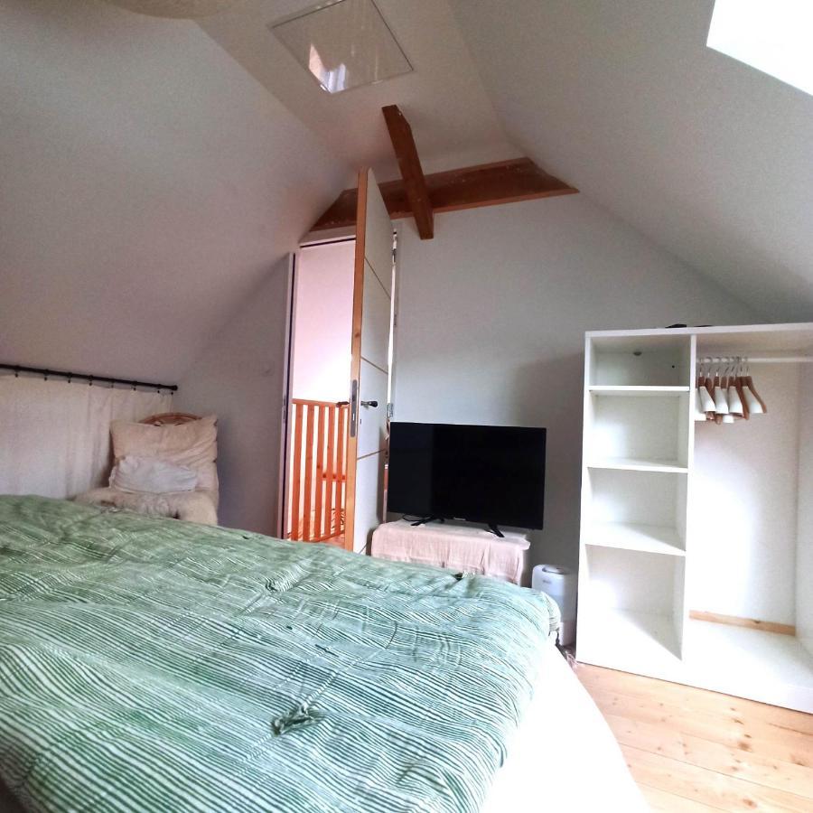 Chambre Dans Atelier D'Artiste Le Mans Exterior foto